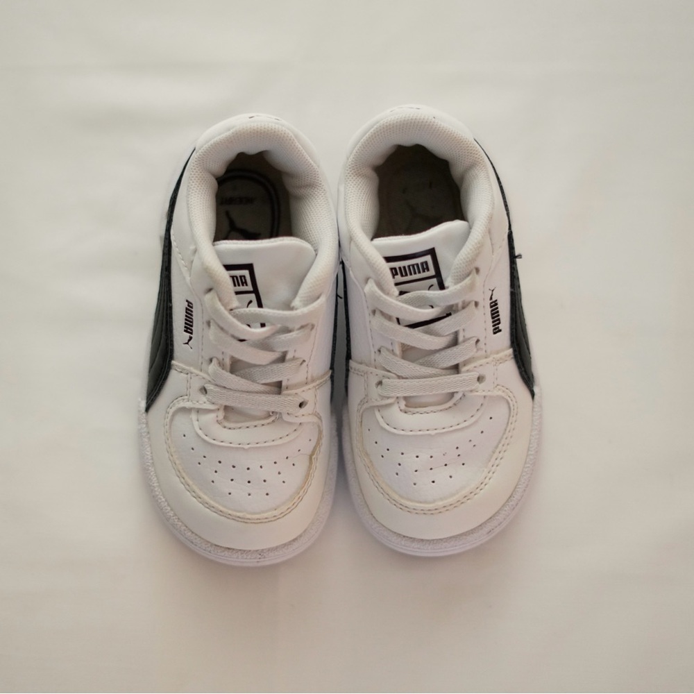 Puma kids pro classic sneaker size 7.
